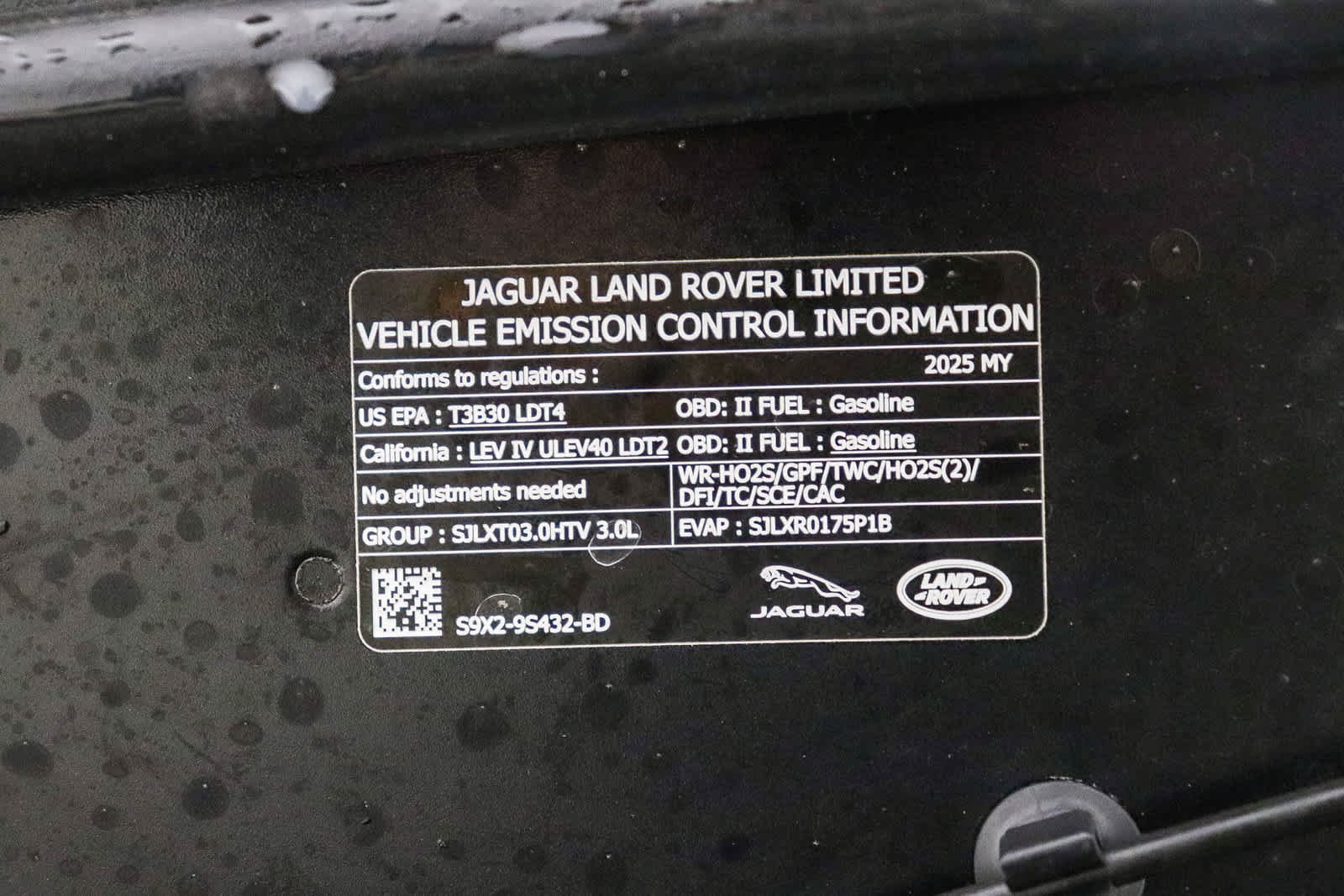 Used 2025 Land Rover Range Rover SE AWD/4WD image 29