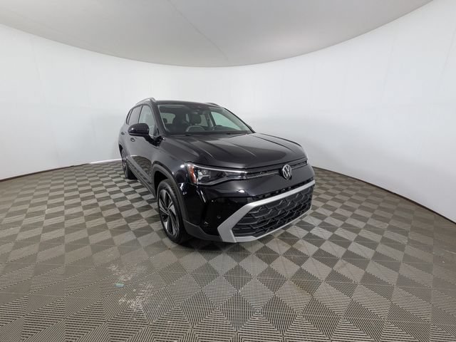 Used 2025 Volkswagen Taos SE AWD/4WD image 28