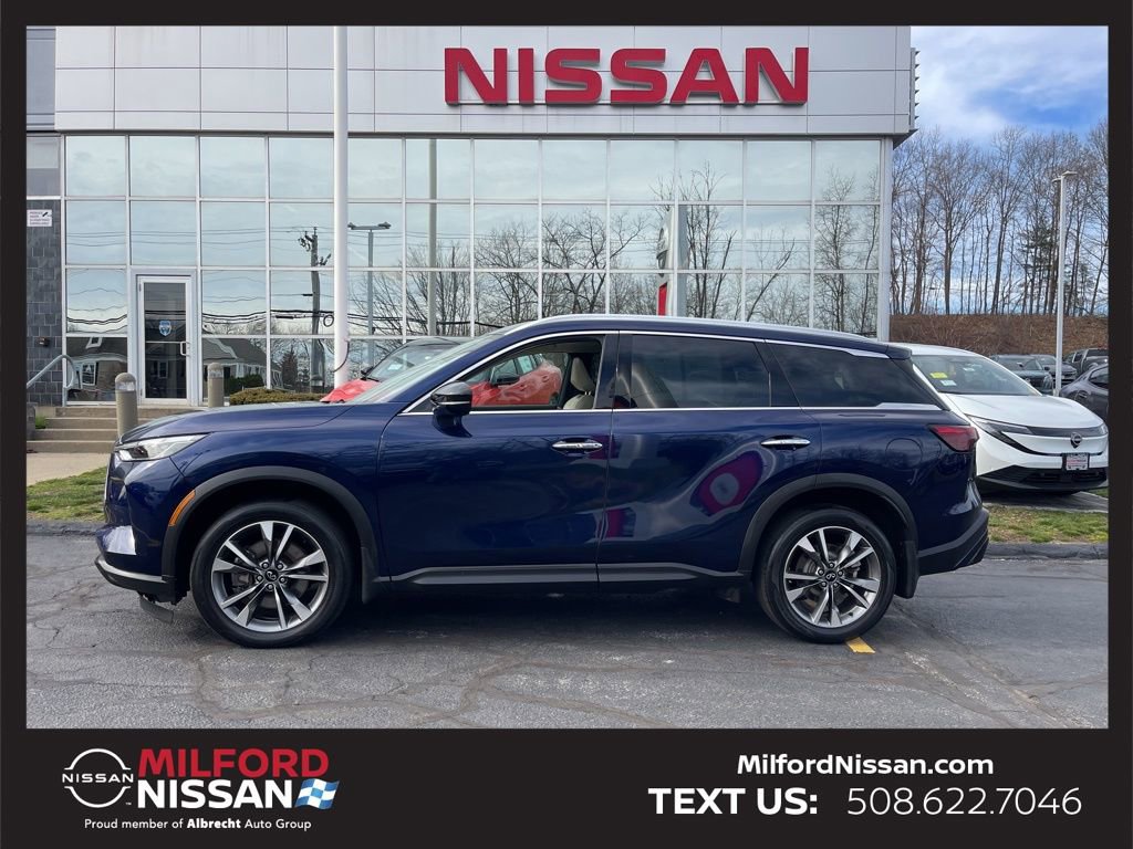Used 2023 INFINITI QX60 Luxe w/ Cargo Package image 2