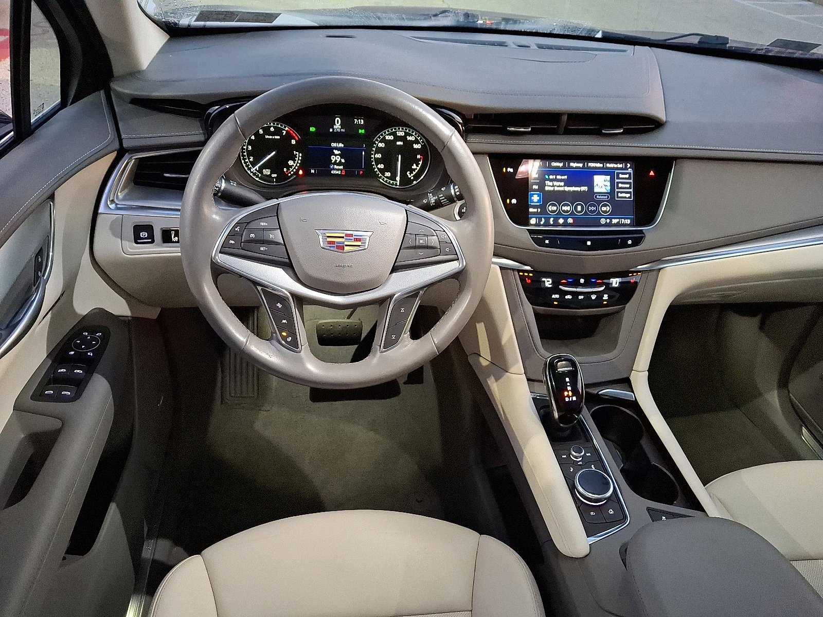 Used 2021 Cadillac XT5 Premium Luxury FWD image 11