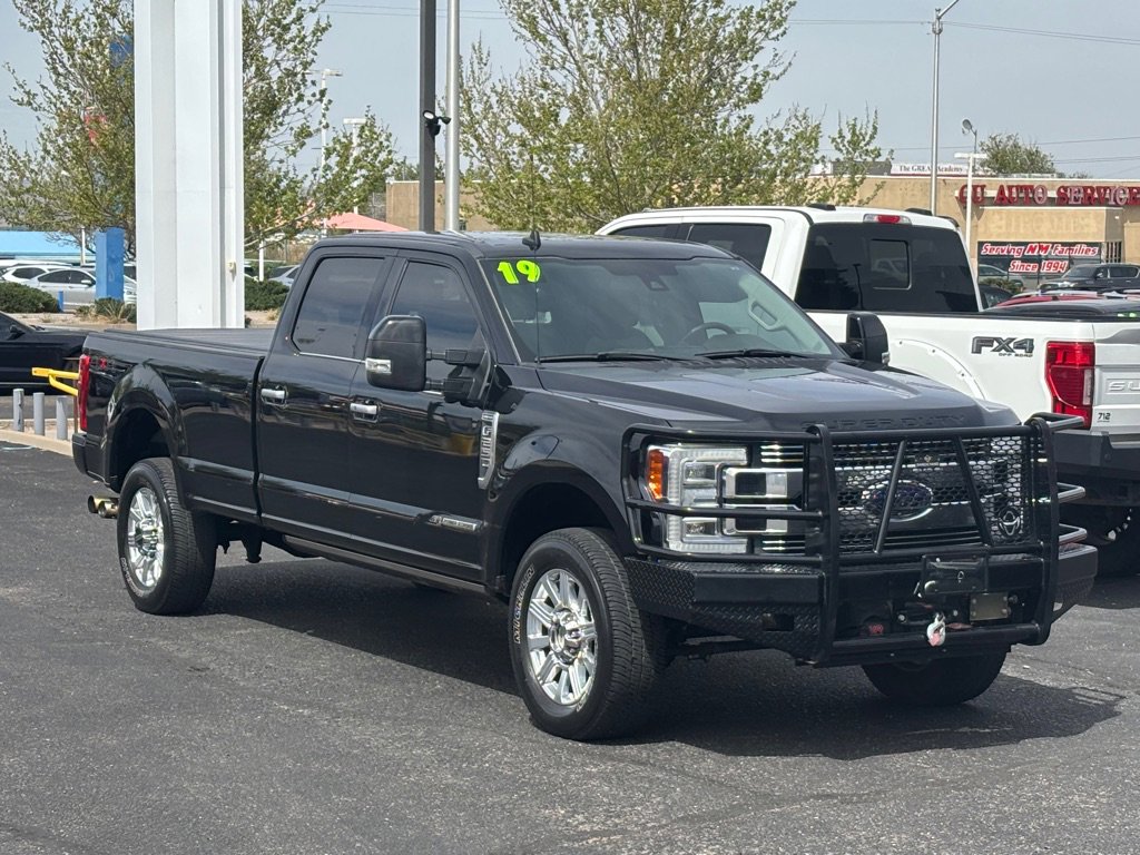 Used 2019 Ford F250 Limited AWD/4WD image 4