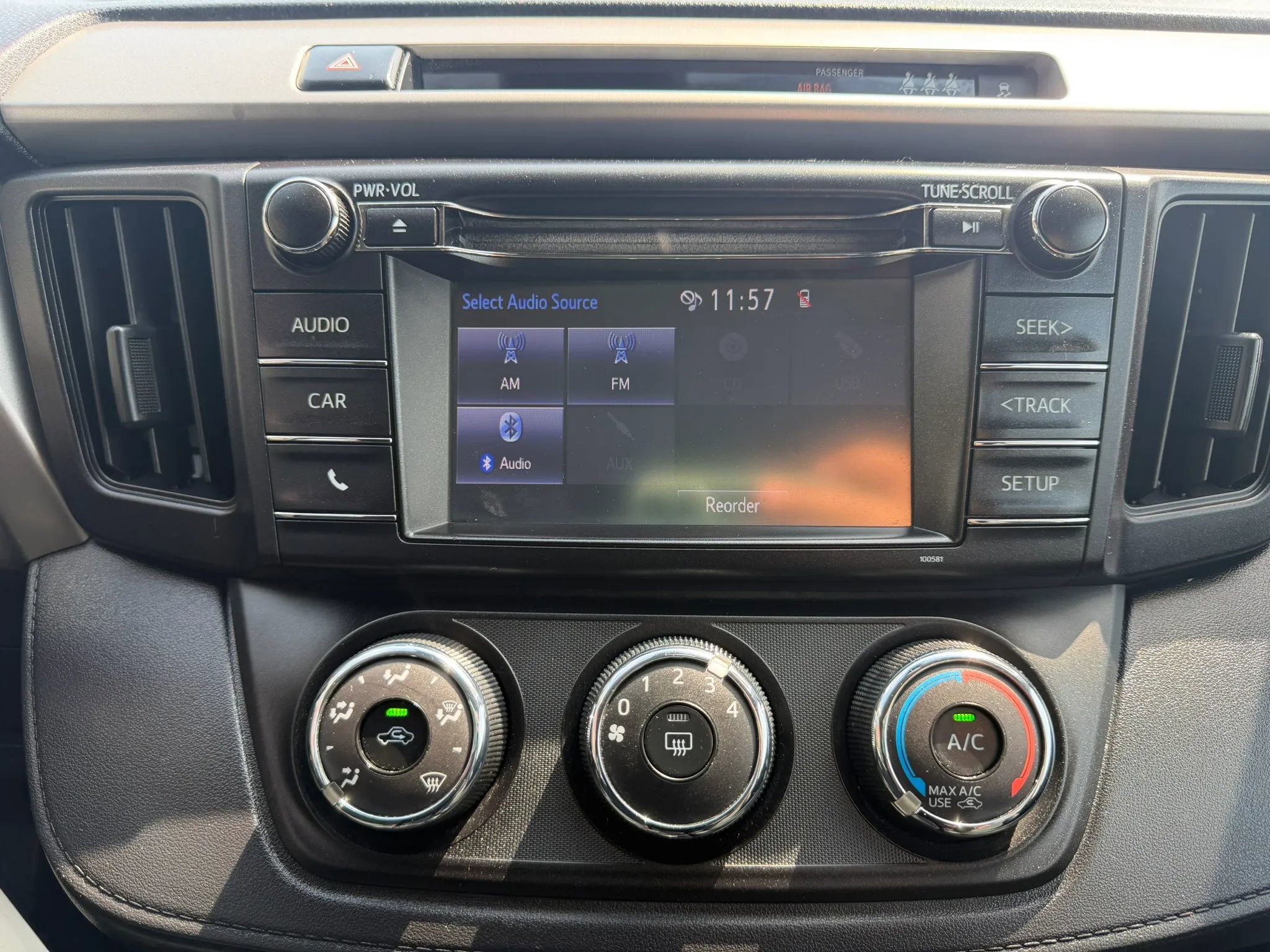 Used 2017 Toyota RAV4 LE image 14