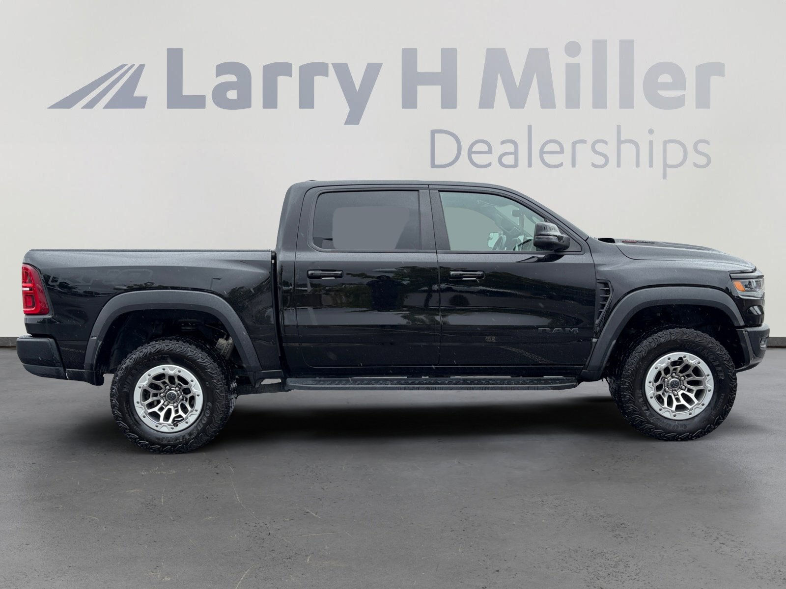 Used 2025 RAM 1500 RHO w/ RHO Level 1 Equipment Group AWD/4WD image 7