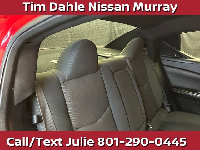 Used 2012 Dodge Avenger SE FWD image 19