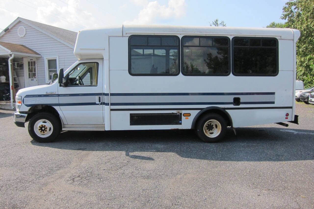 Used 2014 Ford E-450 and Econoline 450 Super Duty w/ Shuttle Bus Prep Package image 8