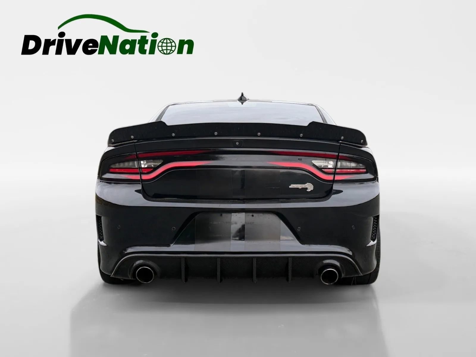 Used 2015 Dodge Charger SRT Hellcat w/ Harman/Kardon Audio Group image 4