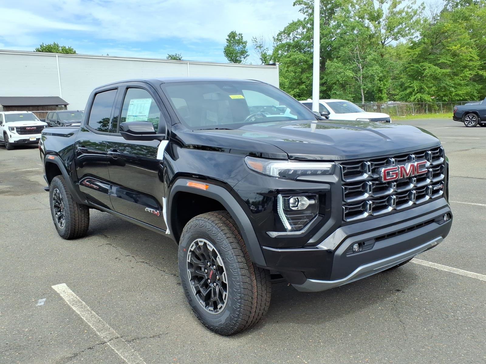 New 2026 GMC Canyon AT4 w/ LPO, Off Road Lift Package AWD/4WD image 1