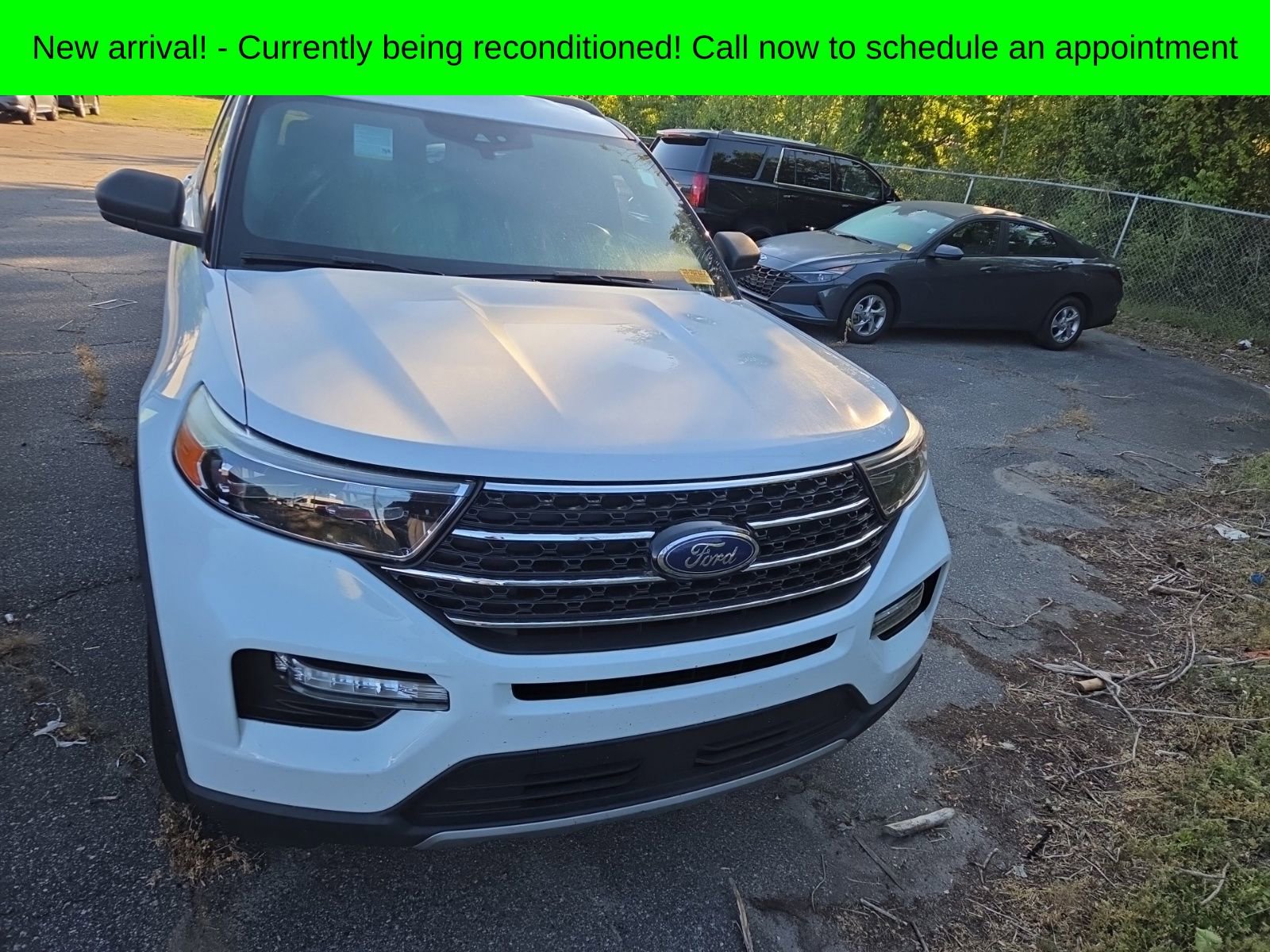 Used 2020 Ford Explorer XLT w/ Equipment Group 202A image 2