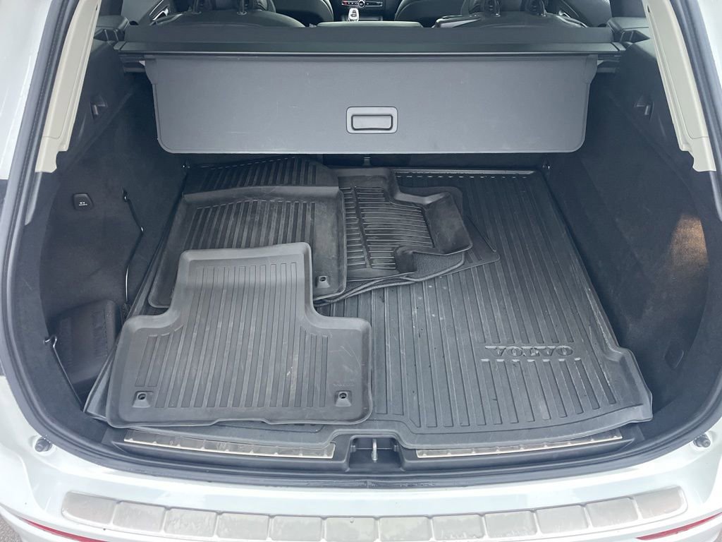 Certified 2023 Volvo XC60 B5 Ultimate image 6