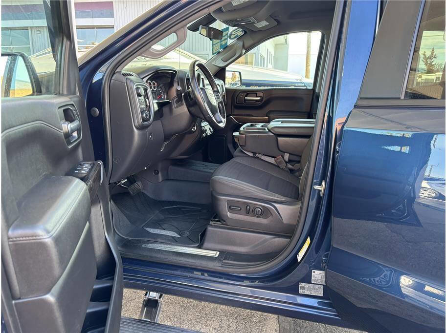 Used 2020 Chevrolet Silverado 1500 LT w/ All-Star Edition image 11