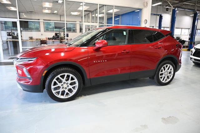 Used 2023 Chevrolet Blazer LT image 7