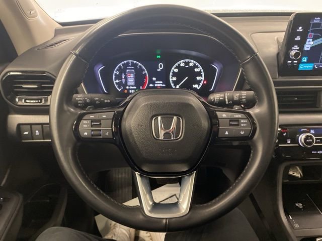 Certified 2025 Honda Pilot Touring image 18