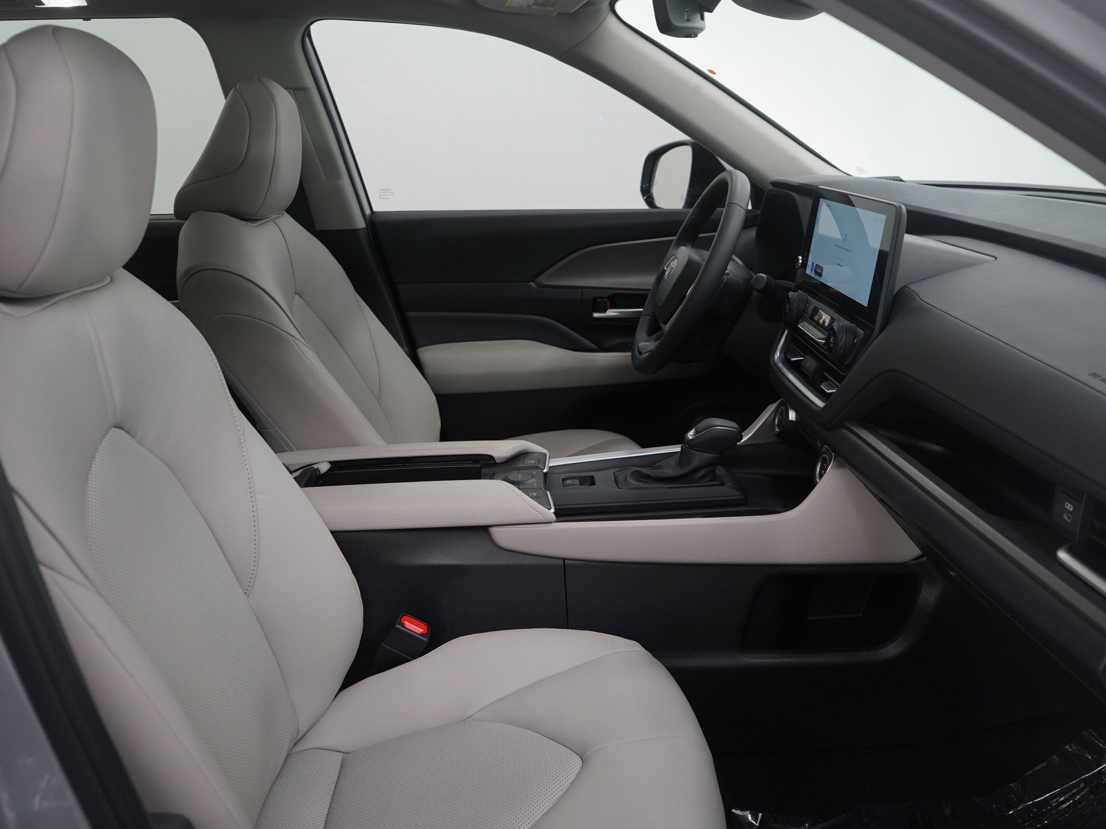 Used 2025 Toyota Grand Highlander AWD Hybrid image 11