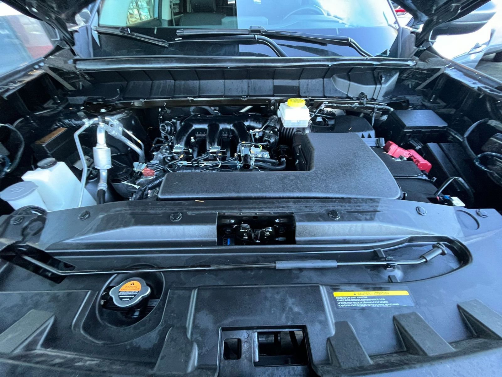 Used 2025 Nissan Pathfinder SV image 34