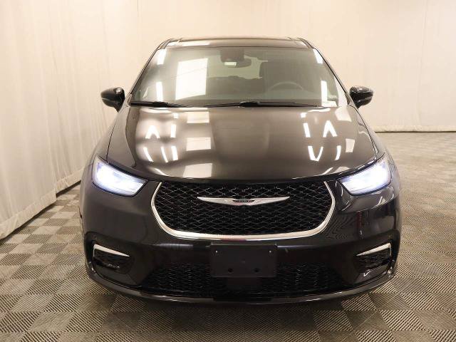 Used 2025 Chrysler Pacifica Select FWD image 25