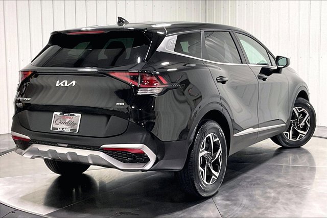 Used 2024 Kia Sportage LX AWD/4WD image 13