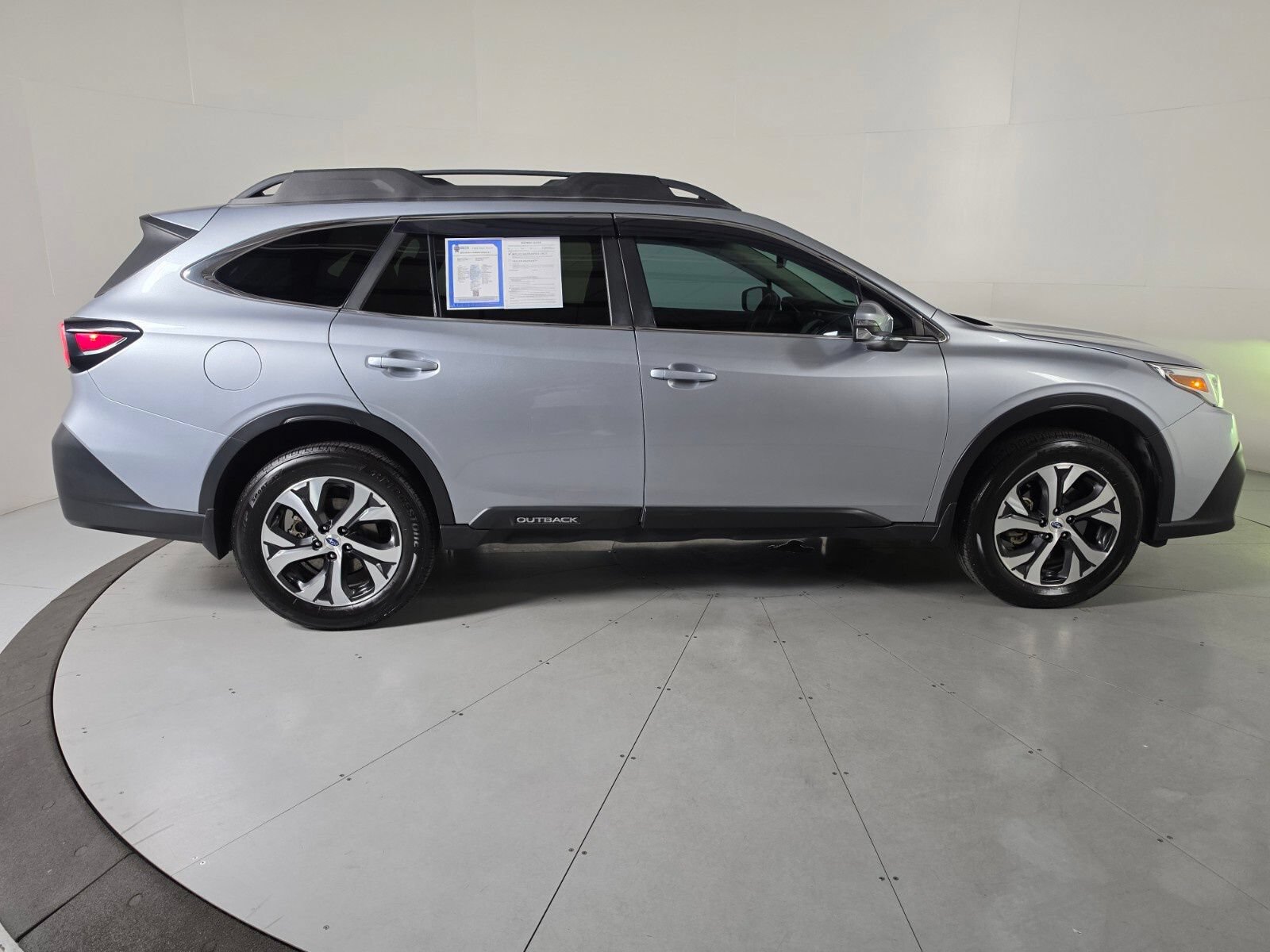 Used 2020 Subaru Outback Limited XT w/ Popular Package #2 AWD/4WD image 6