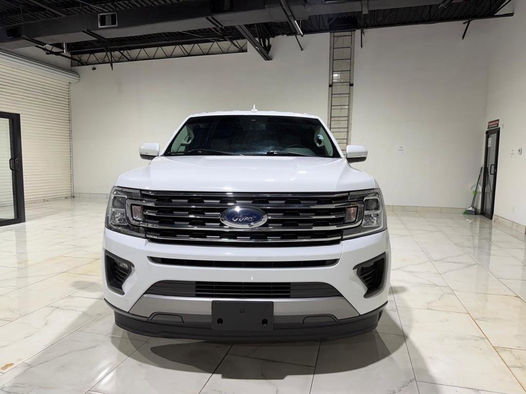 Used 2021 Ford Expedition Max XLT image 2