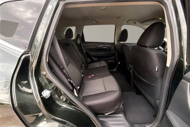 Certified 2020 Nissan Rogue SV image 24