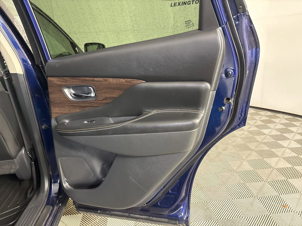 Used 2023 Nissan Murano Platinum w/ Cargo Package image 26