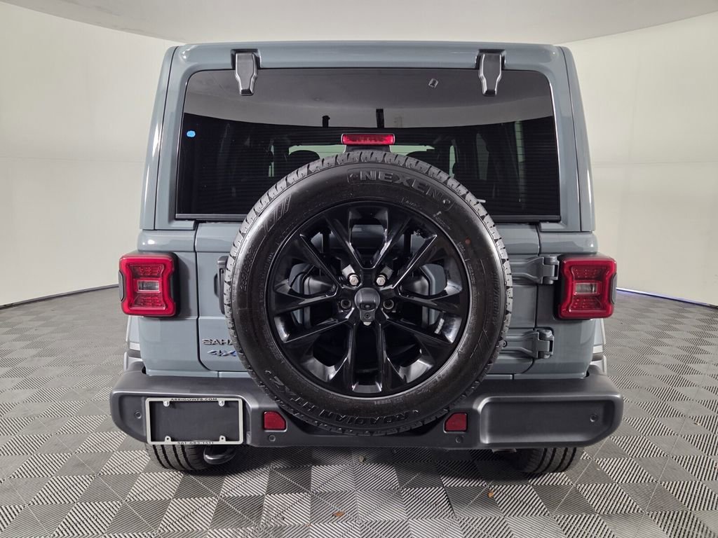 Used 2025 Jeep Wrangler Sahara w/ Safety Group image 7