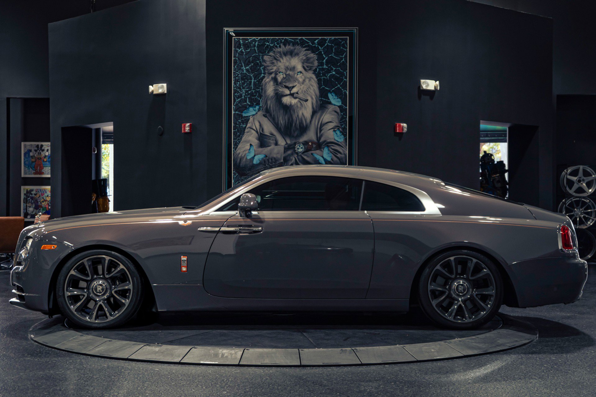 Used 2018 Rolls-Royce Wraith image 3