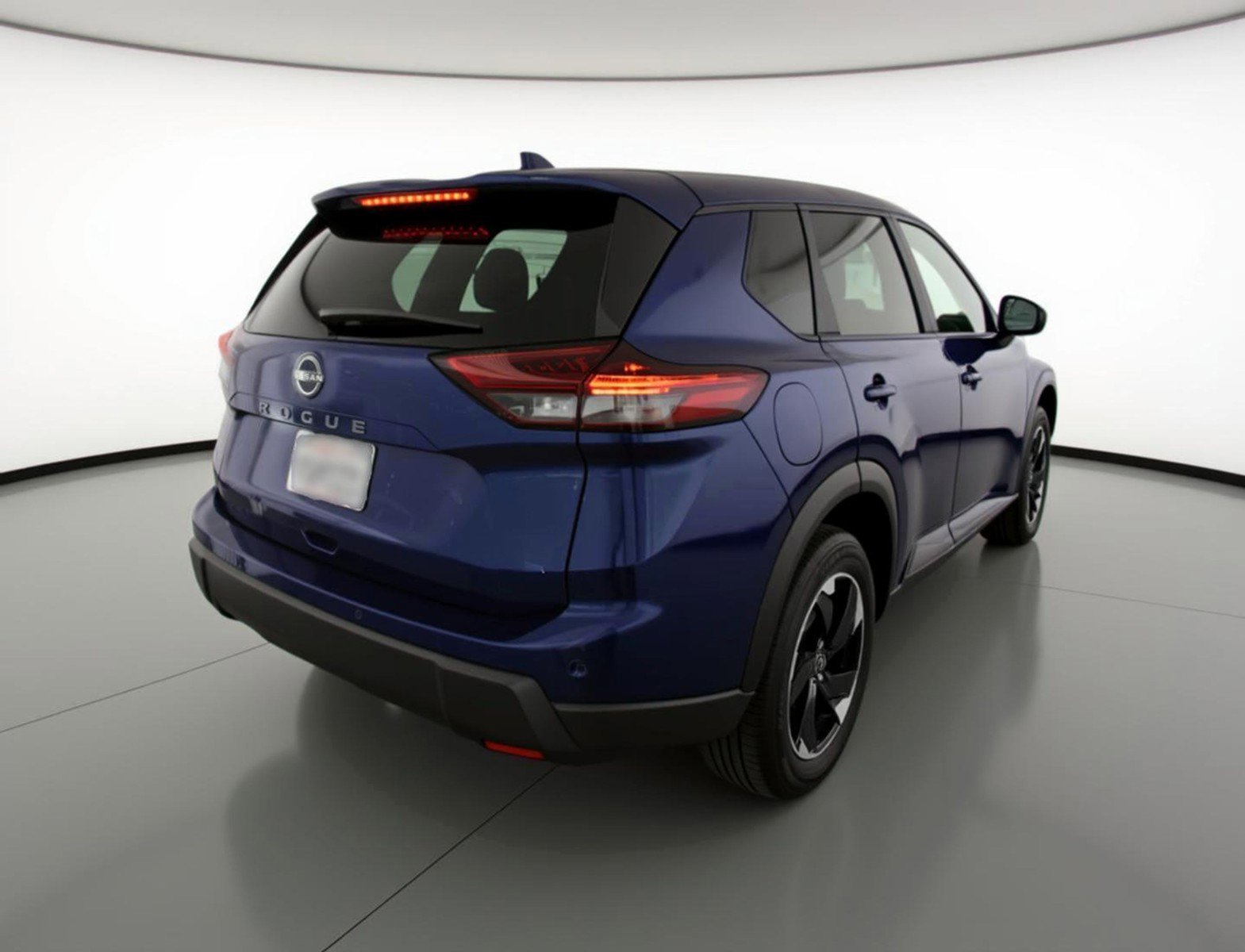 Used 2025 Nissan Rogue SV image 9