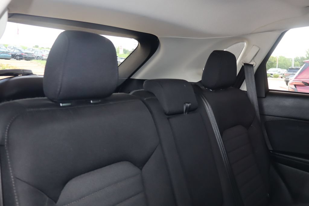 Used 2016 Ford Edge SE FWD image 37