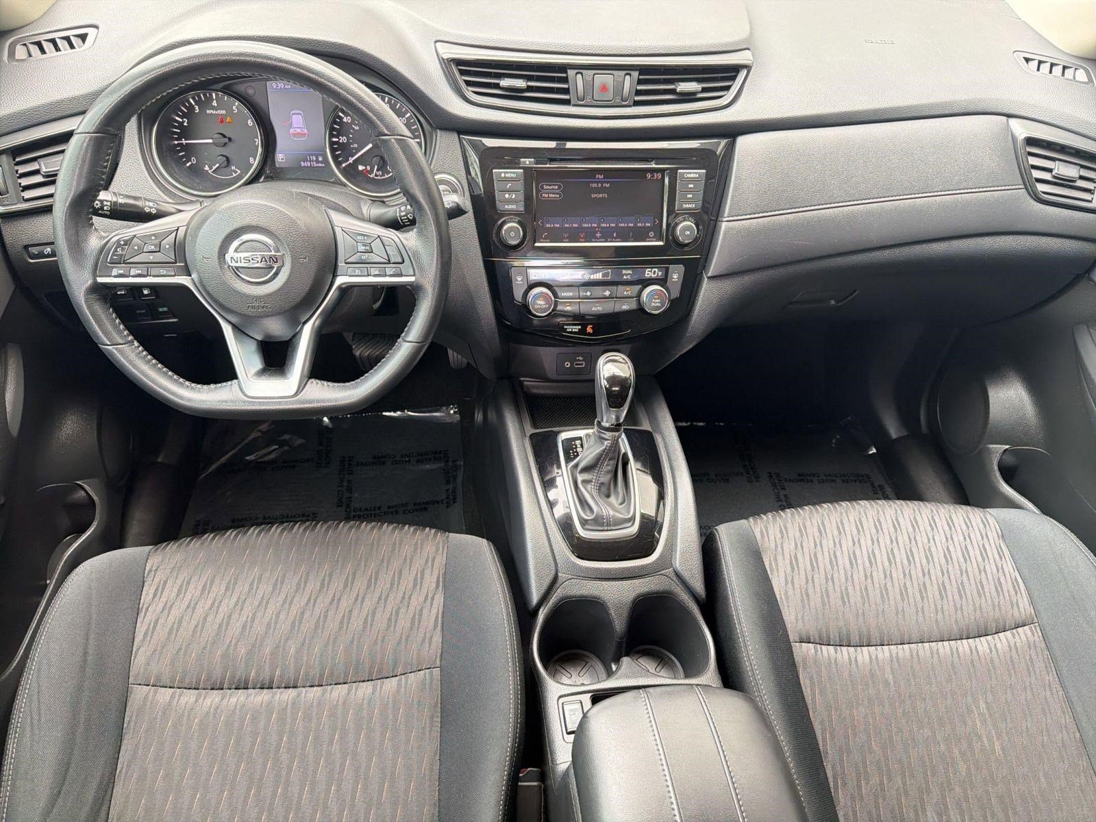 Used 2018 Nissan Rogue SV FWD image 25