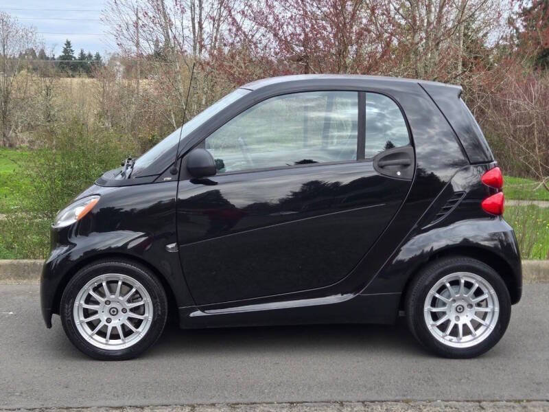 Used 2012 smart fortwo passion RWD image 8