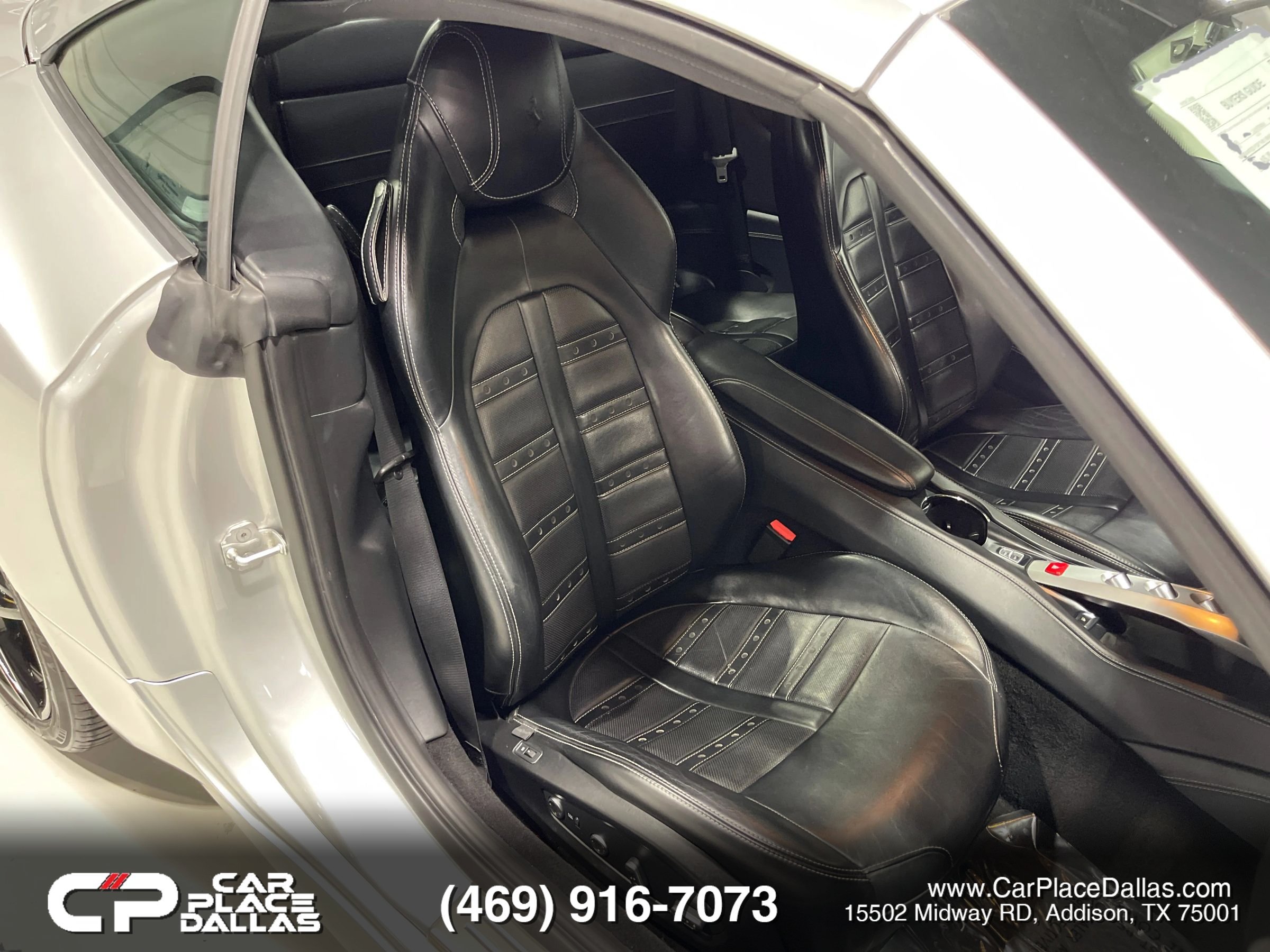 Used 2016 Ferrari California T RWD image 27