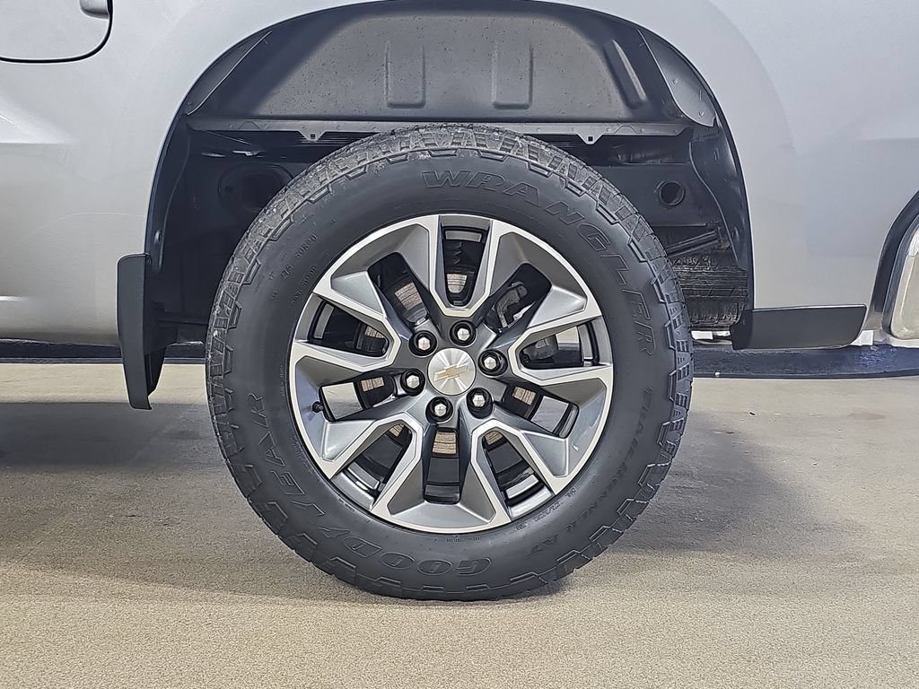 Certified 2024 Chevrolet Silverado 1500 LT AWD/4WD image 38
