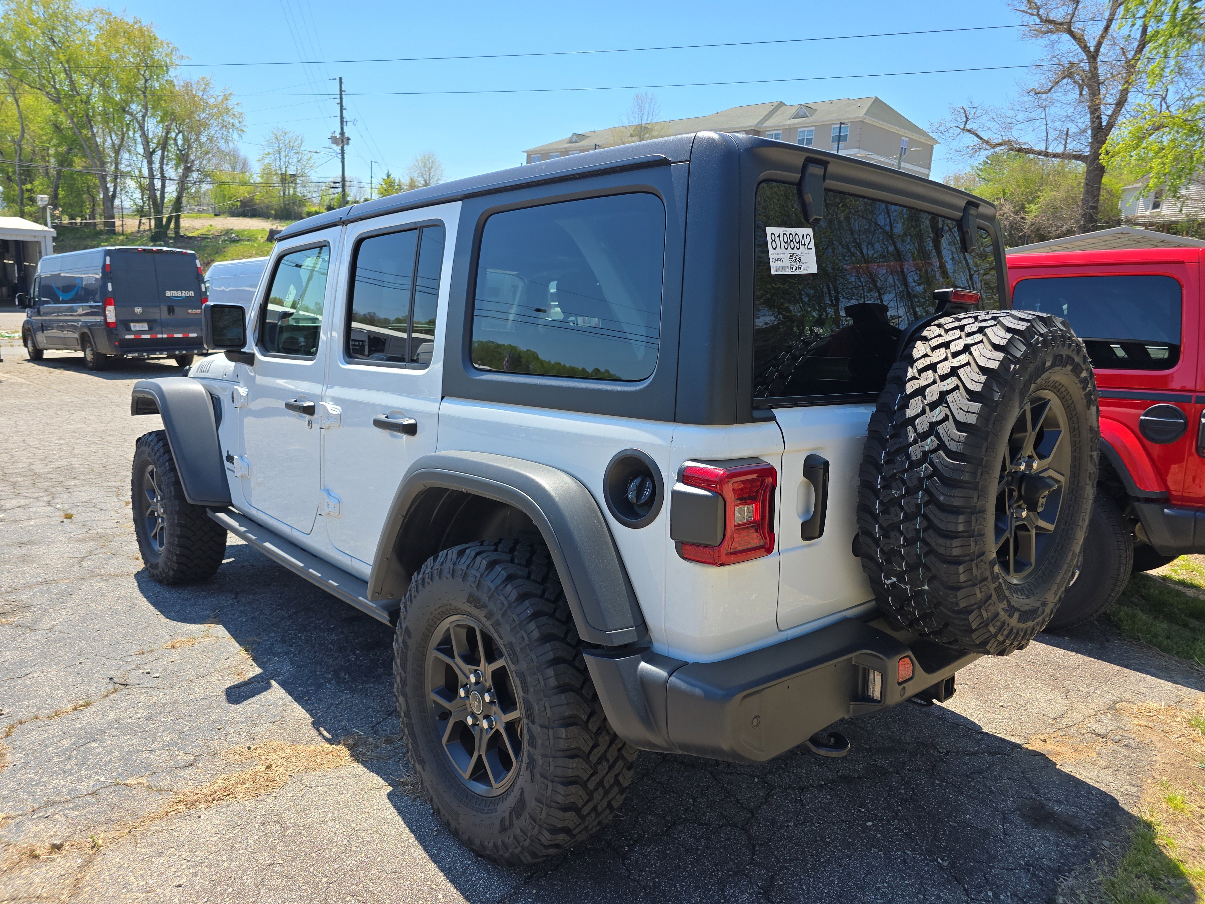 Used 2025 Jeep Wrangler Willys image 3