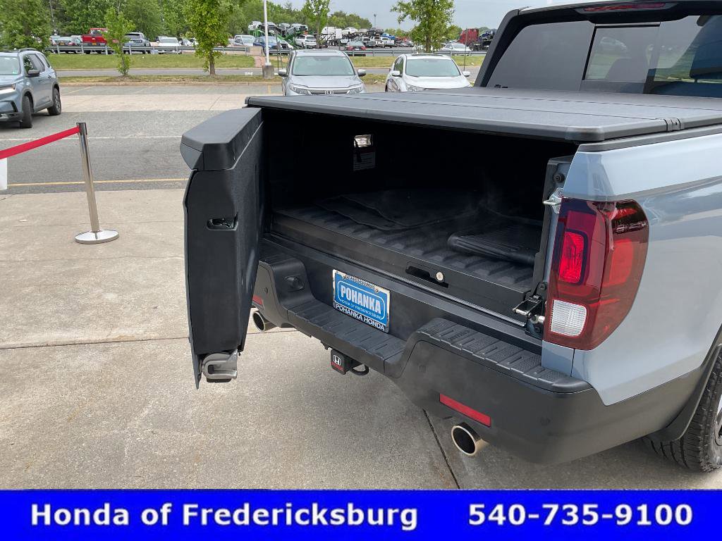 Used 2023 Honda Ridgeline Black Edition image 18