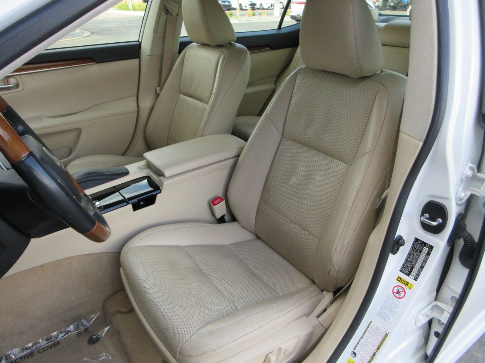 Used 2013 Lexus ES 300h w/ Luxury Pkg FWD image 31