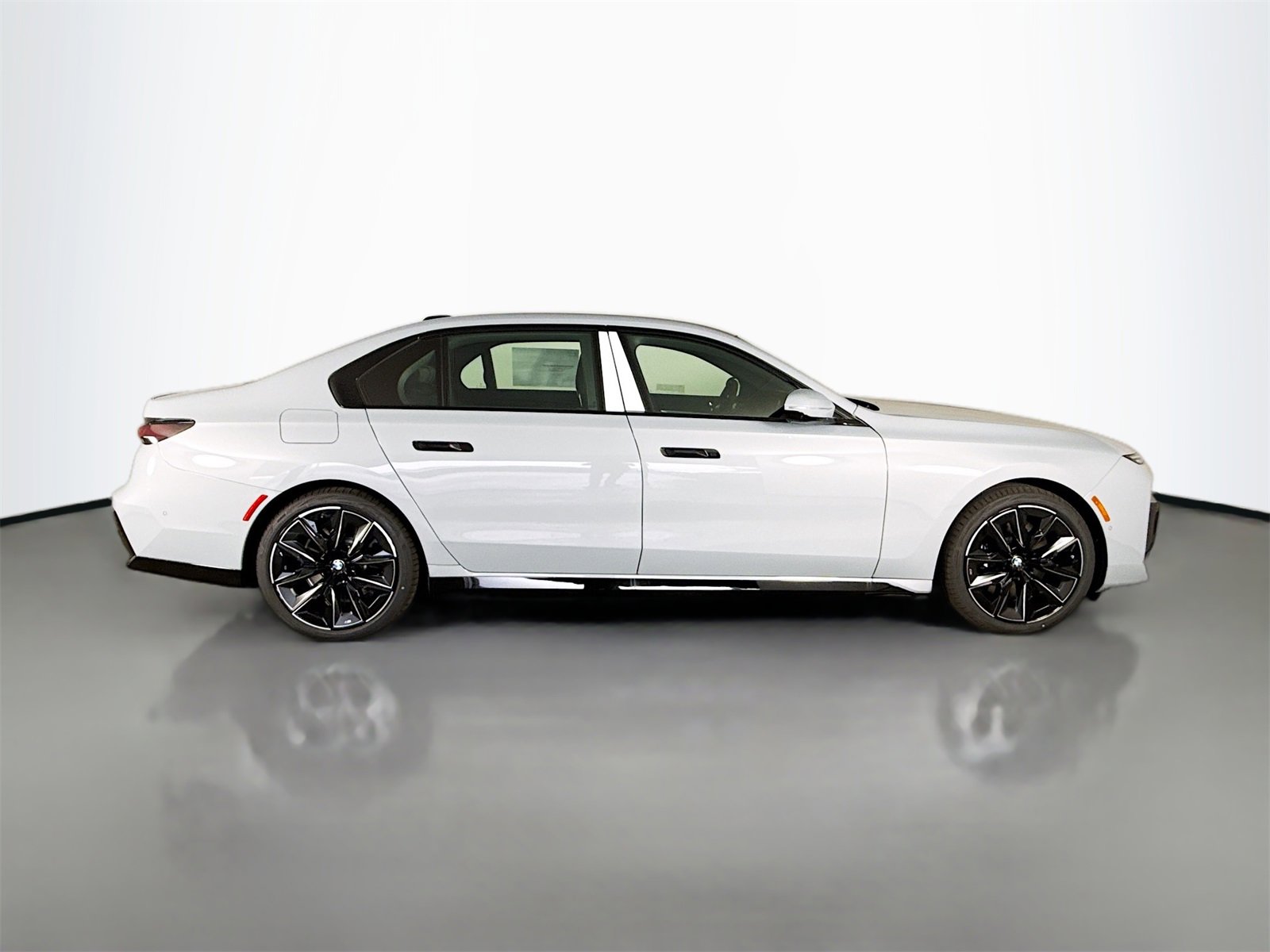New 2026 BMW i7 eDrive50 w/ M Sport Package image 8