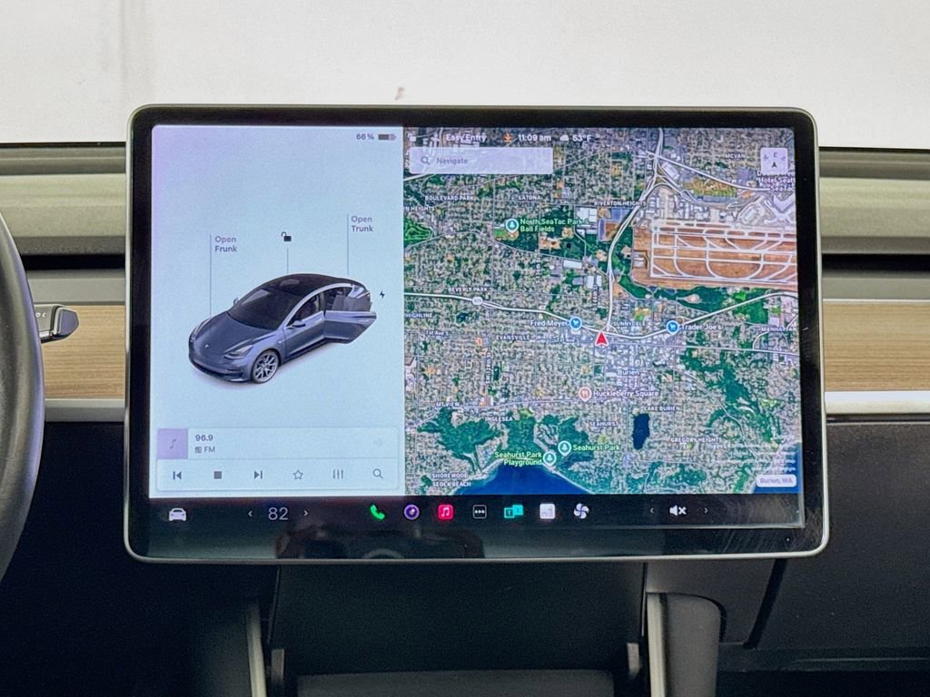 Used 2018 Tesla Model 3 Long Range image 14