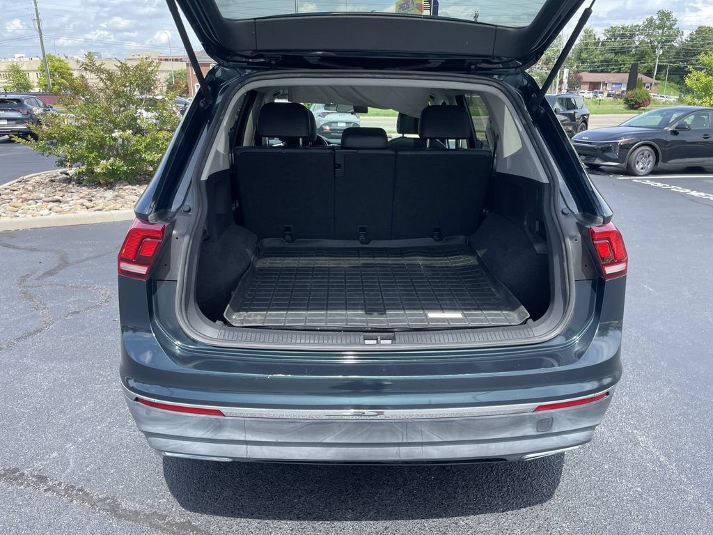Used 2018 Volkswagen Tiguan SE w/ Panoramic Sunroof Package AWD/4WD image 36