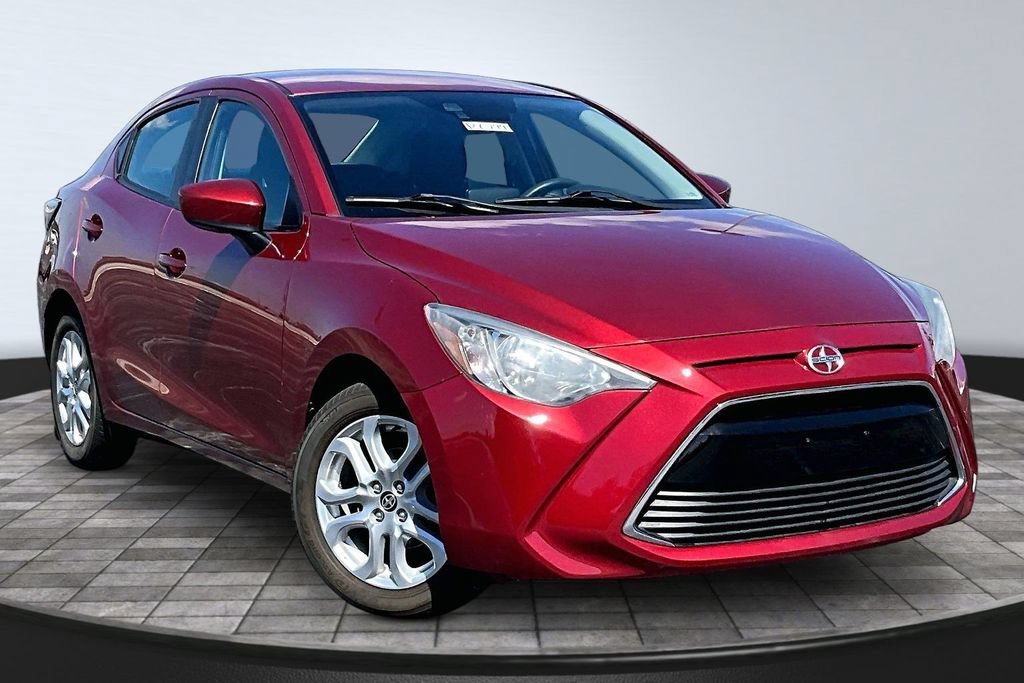 Used 2016 Scion iA FWD image 12