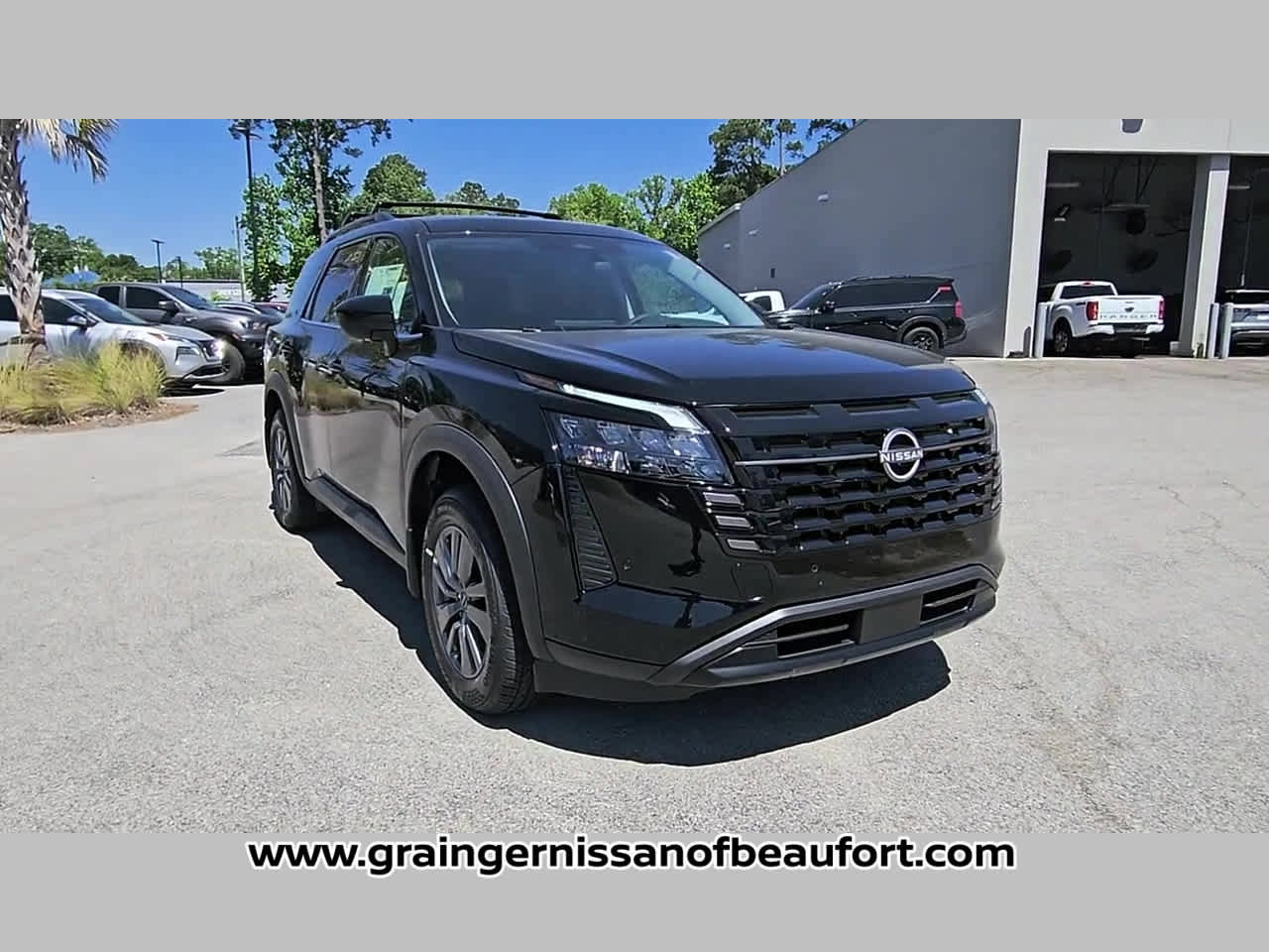 New 2026 Nissan Pathfinder SV FWD image 17