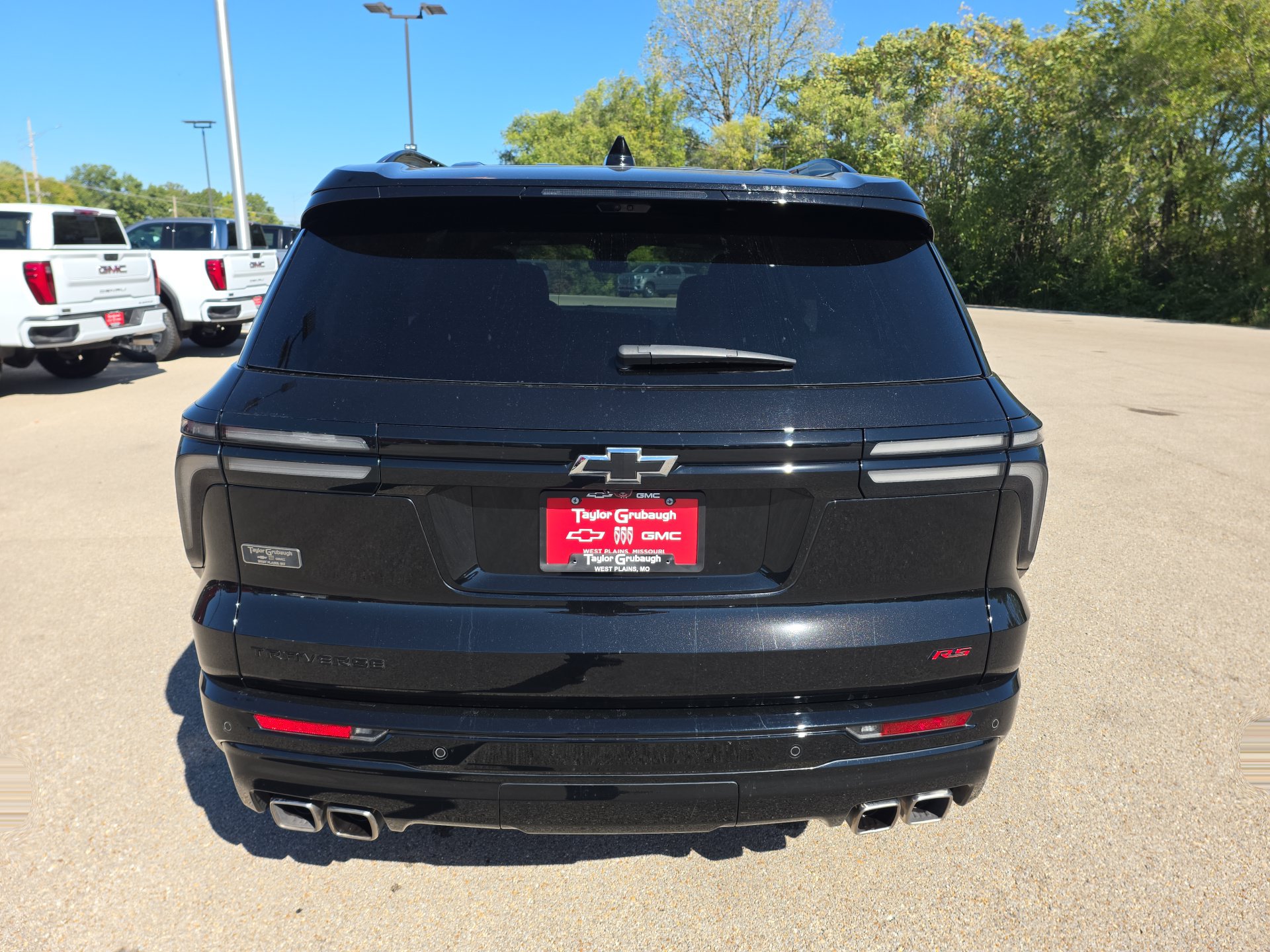 Used 2026 Chevrolet Traverse RS FWD image 7