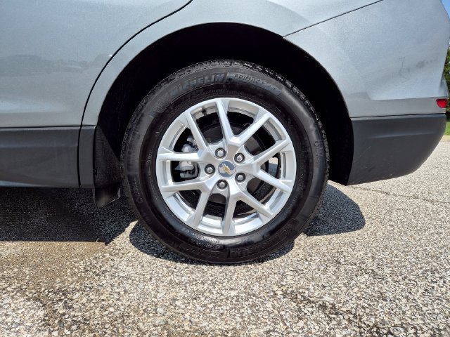 Used 2024 Chevrolet Equinox LT w/ LPO, Floor Liner Package FWD image 9