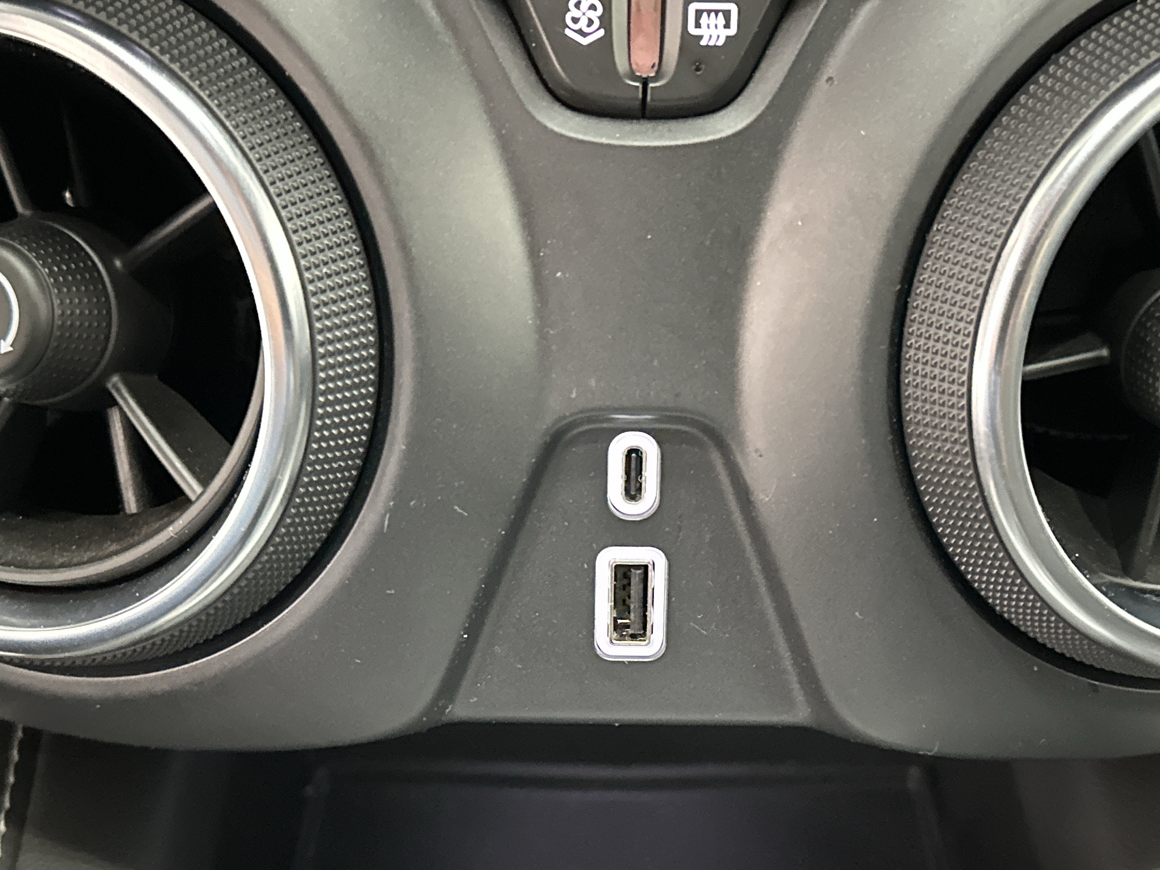 Used 2024 Chevrolet Blazer LT w/ LPO, Floor Liner Package FWD image 37