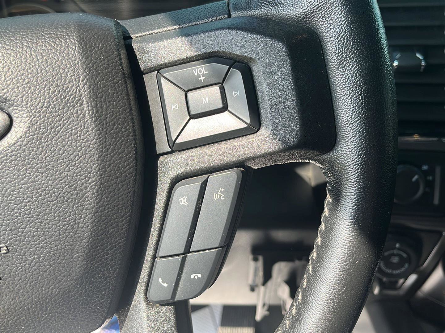 Used 2020 Ford F150 XLT w/ Equipment Group 302A Luxury AWD/4WD image 14