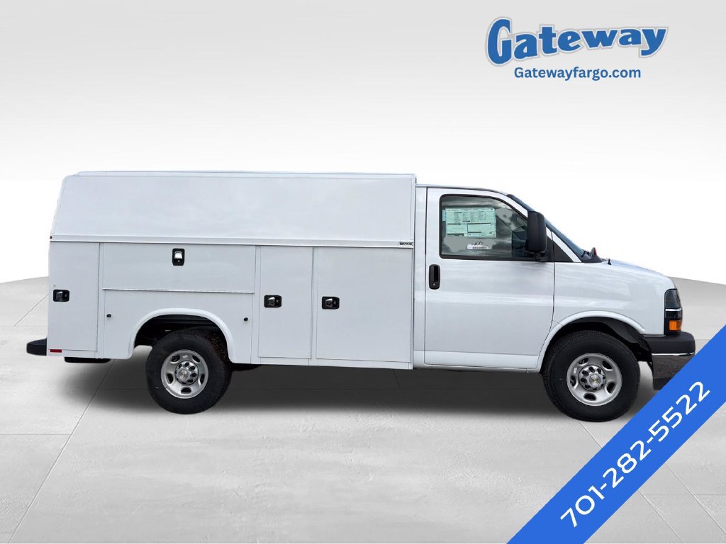 New 2026 Chevrolet Express 3500 w/ Power Convenience Package