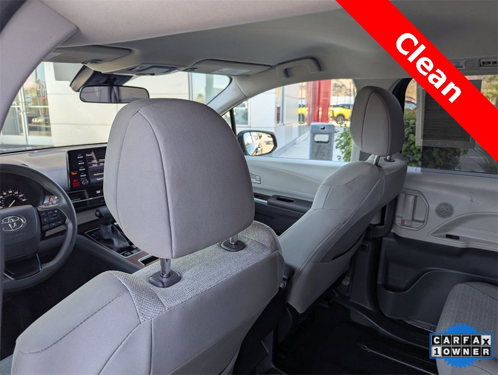 Used 2023 Toyota Sienna LE image 15