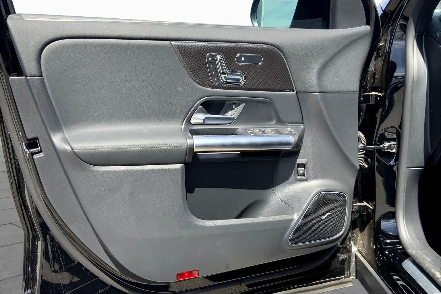 New 2025 Mercedes-Benz GLA 35 AMG 4MATIC image 14