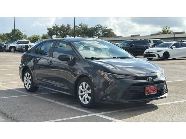 Certified 2024 Toyota Corolla LE FWD image 3