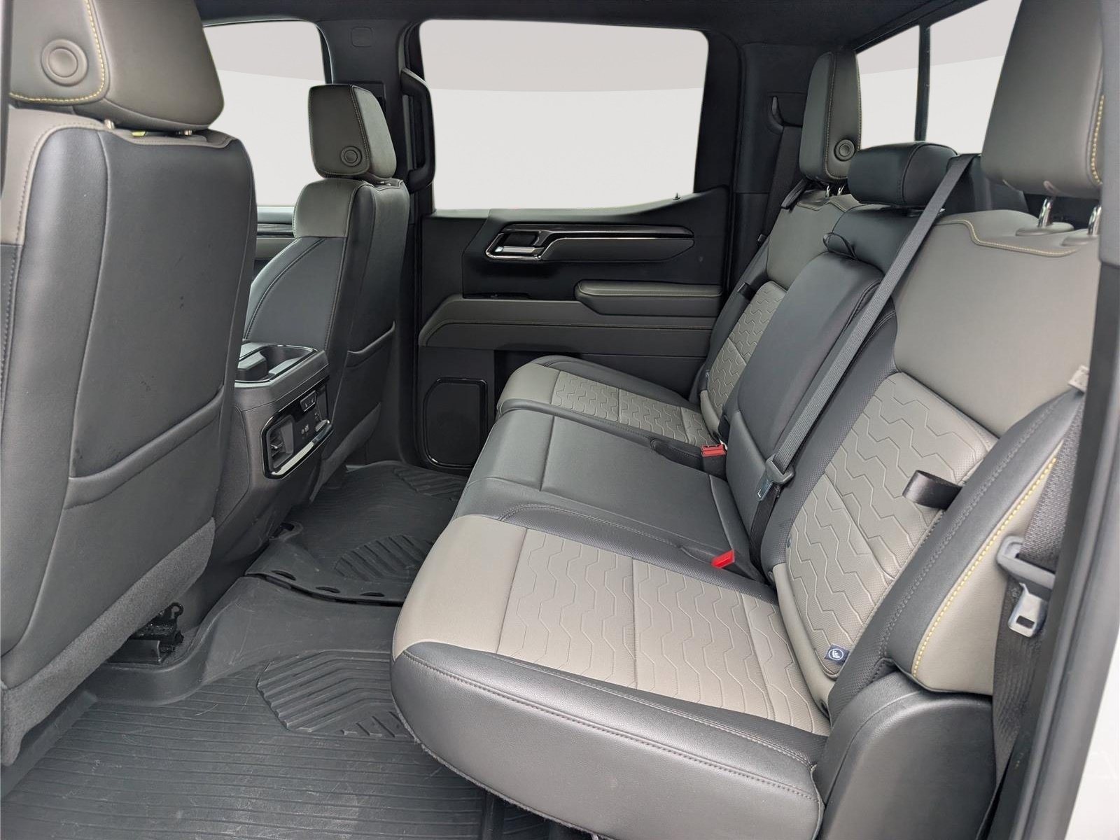 Used 2024 Chevrolet Silverado 1500 ZR2 w/ ZR2 Bison Edition AWD/4WD image 17