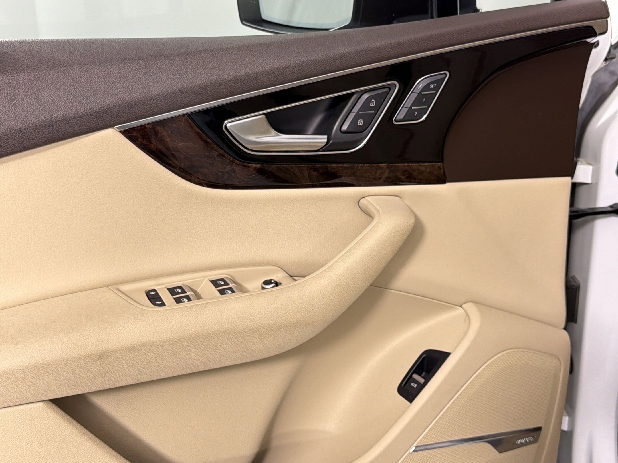 Used 2019 Audi Q7 3.0T Prestige w/ Prestige Package image 15